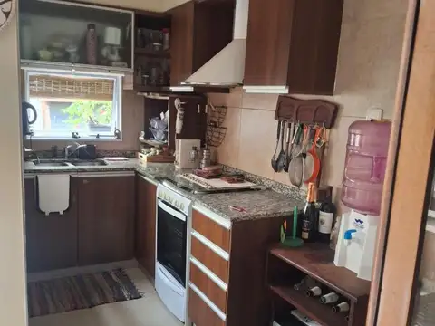 Depto Tipo Casa 3 ambientes con 2 baños