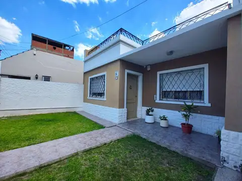 Beron De Estrada 2400