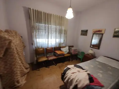 Beron De Estrada 2400