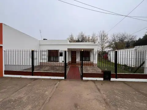 Maipu (ex Guemes) 1800, Piso 0