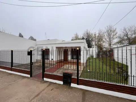 Casa 3 ambientes con 1 baño