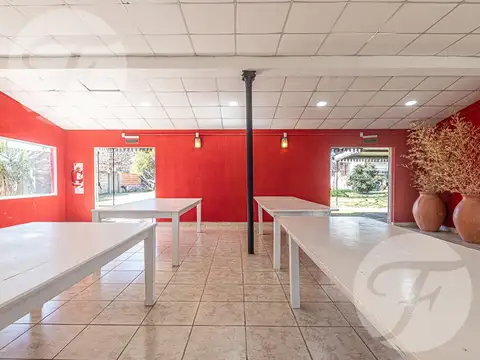 Venta de Salón de usos múltiples habilitado - 150 m2 cubiertos con arboleda autóctona - Santa Lucia