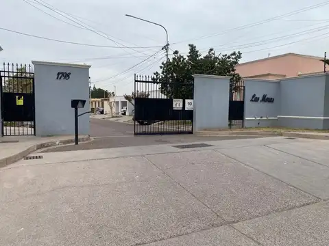 VENTA DE CASA BARRIO PRIVADO LAS MORAS GUAYMALLEN