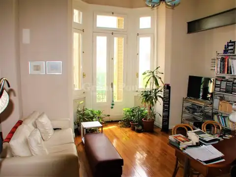 Venta Semipiso 4 Ambientes tipo Loft con Entrepiso Reciclado