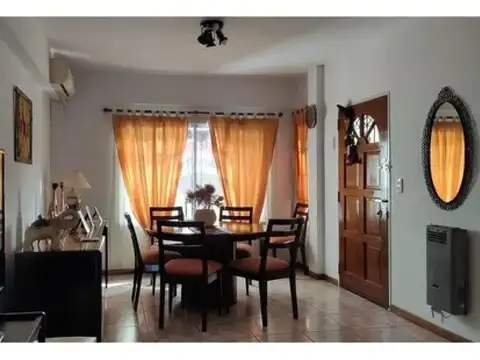 PH en venta - 1 Dormitorio 1 Baño - Monte Castro