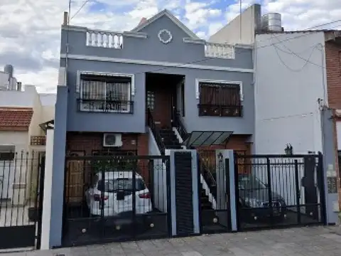 Cervantes e/ Carranza y Camarones