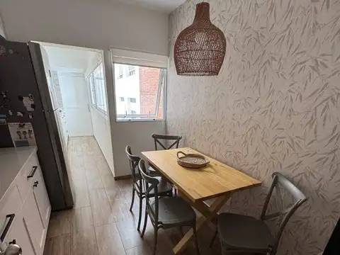 VENTA APARTAMENTO 4 DORMITORIOS C/GARAGE POCITOS VISTA AL MAR USD 459.000