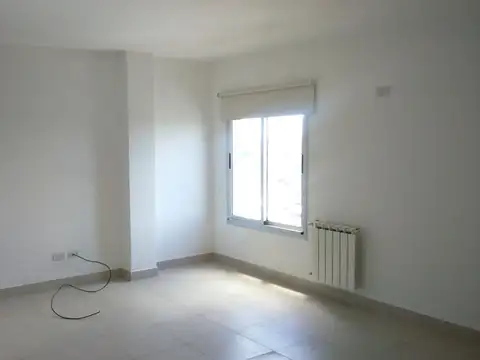 Departamento en Alquiler en Campana, $ 900.000