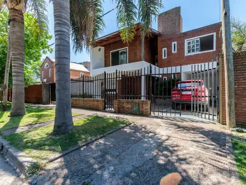 EN VENTA - 2 CASAS DE DOS DORMITORIOS - FISHERTON ROSARIO
