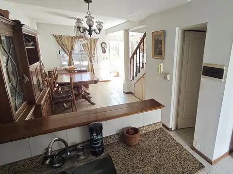 Depto Tipo Casa en Venta de 4 ambientes