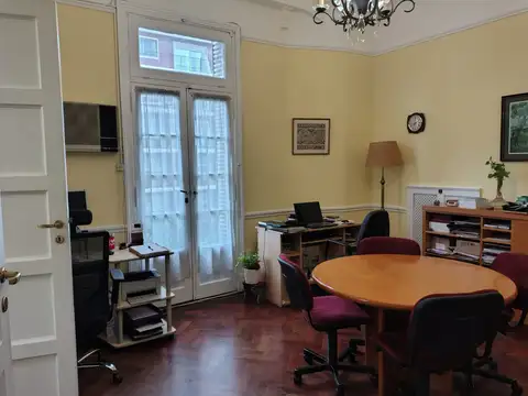 Impecable oficina en Córdoba y Libertad - Teatro Colón/Cervantes  - 80m2