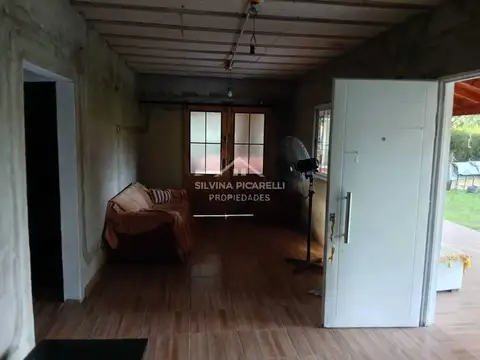 Casa 3 ambientes con 2 baños