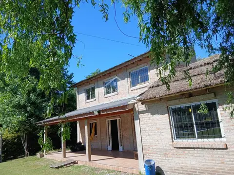ALQUILER PERMANENTE CASA QUINTA, BARRIO PARQUE SAKURA ,  RODO Y CARRIEGO 100