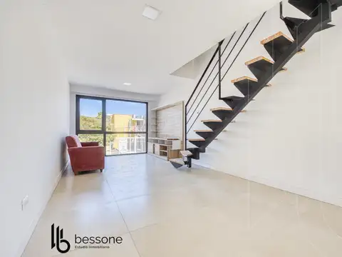 Depto Tipo Casa en Venta en La Perla Sur, USD 115.000