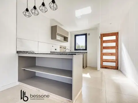 Depto Tipo Casa en Venta con 1 cocheras