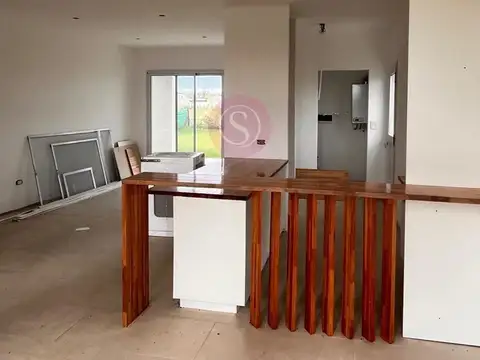 Casa en Venta en Pilar del Este - Santa Lucia, USD 149.000