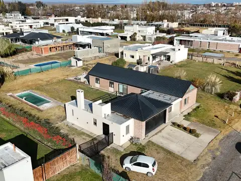 Casa en Venta en Cipolletti, USD 420.000