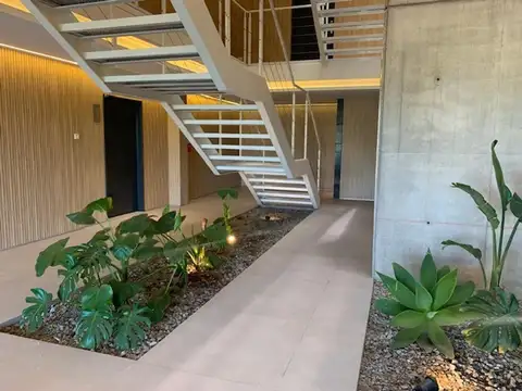 Departamento en Alquiler con 1 cocheras