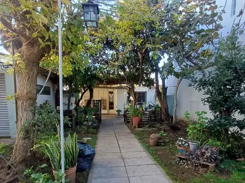 Casa de 3 ambientes en Moron