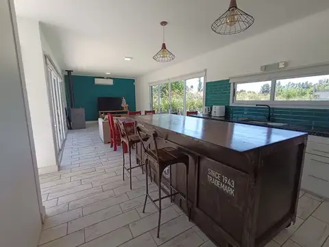 Casa en VENTA en Brandsen con Pileta