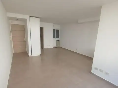 9 De Julio 3500, Piso 1