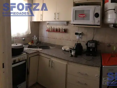 Depto Tipo Casa en Venta con 1 cocheras