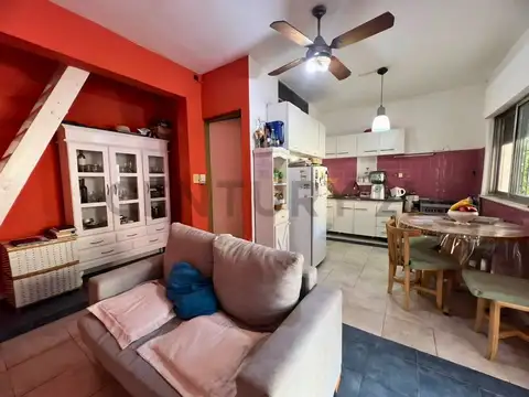 Venta de 2 departamentos PH al fondo con patio en Tigre centro flipping