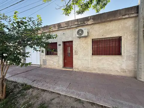 VENTA/CASA A RESTAURAR/TODOS LOS SERV/OPORTUNIDAD