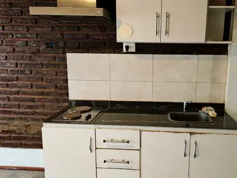 Depto Tipo Casa en Alquiler de 1 dormitorio