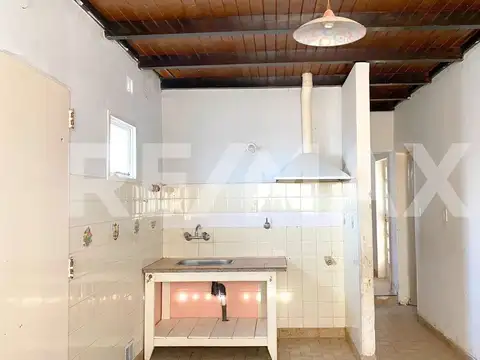 Casa 4 ambientes con 1 baño