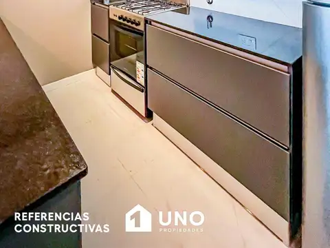 Balcarce y San Juan - Amplio Dpto de 2 Dormitorios Externo. Cochera disponible.