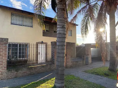 Casa 4 ambientes - Ituzaingó Norte