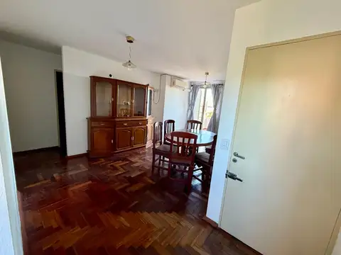 Departamento 6 ambientes con 1 baño
