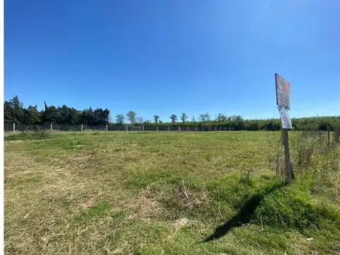 Venta de Único lote en el acceso a Mercedes, Ruta 41 y Av. 4