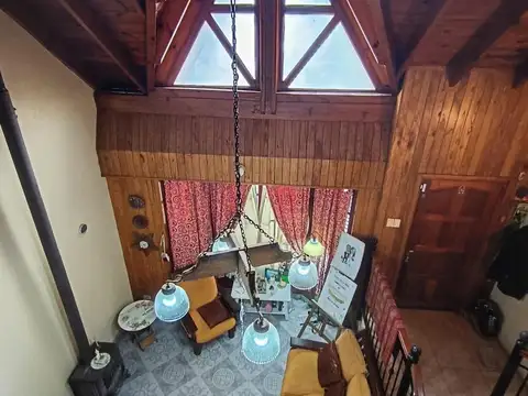 Casa 4 ambientes con 2 baños