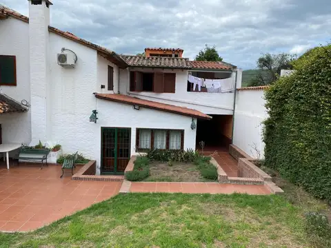 Casa en Venta en Barrio Tres Cerritos, USD 450.000