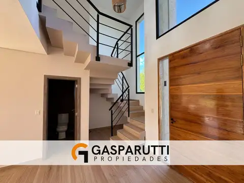 Casa 5 ambientes con 3 baños