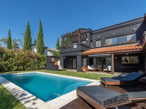 Venta de fabulosa casa en La Alameda Nordelta