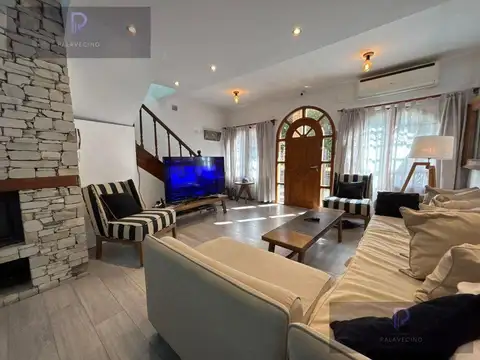 Casa en Venta con 1 cochera