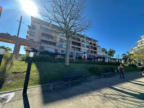 Boulevard Del Mirador 530 500