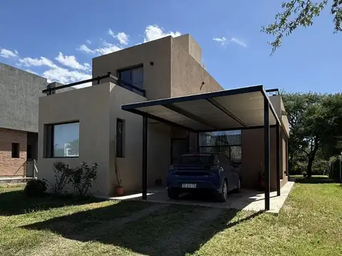 Casa en venta 4 ambientes, Valle del Golf Country, Malagueño