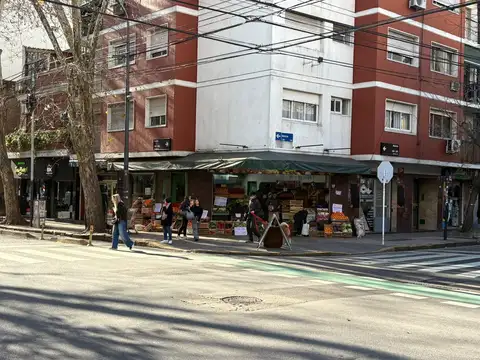 Local en esquina en Villa Crespo