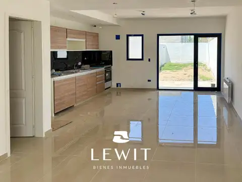Depto Tipo Casa en Venta con 1 cocheras