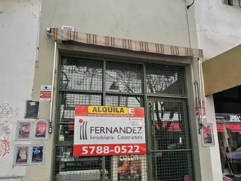 LOCAL COMERCIAL CON ENTREPISO EN ALQUILER A METROS DE AVENIDA MAIPU. OLIVOS
