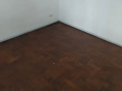 Depto Tipo Casa en Alquiler de 2 dormitorios