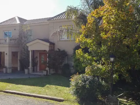 Casa en Venta de 4 dormitorios