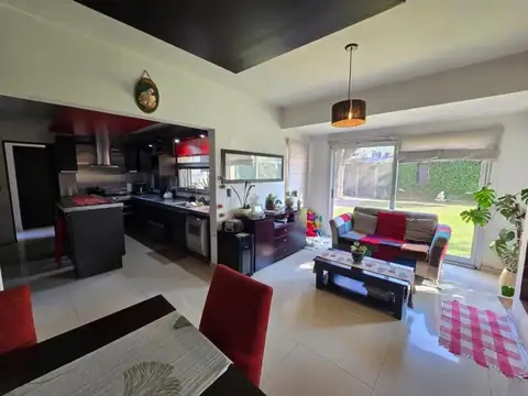 Casa en Venta en Ciudad Jardín del Palomar, USD 415.000
