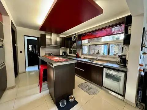 Casa 5 ambientes con 5 baños