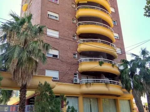 VENTA COCHERA  CUBIERTA EDIFICIO BARCELONA III