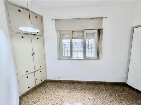 Casa en Alquiler en Villa del Parque, $ 1.700.000